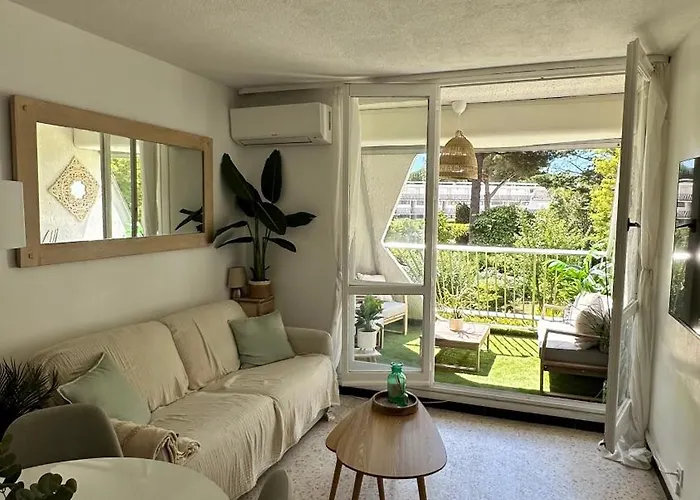 Le Boheme - Balcon Vue Jardin - Clim - Place De Parking - Wifi - 5min Apartman La Grande-Motte